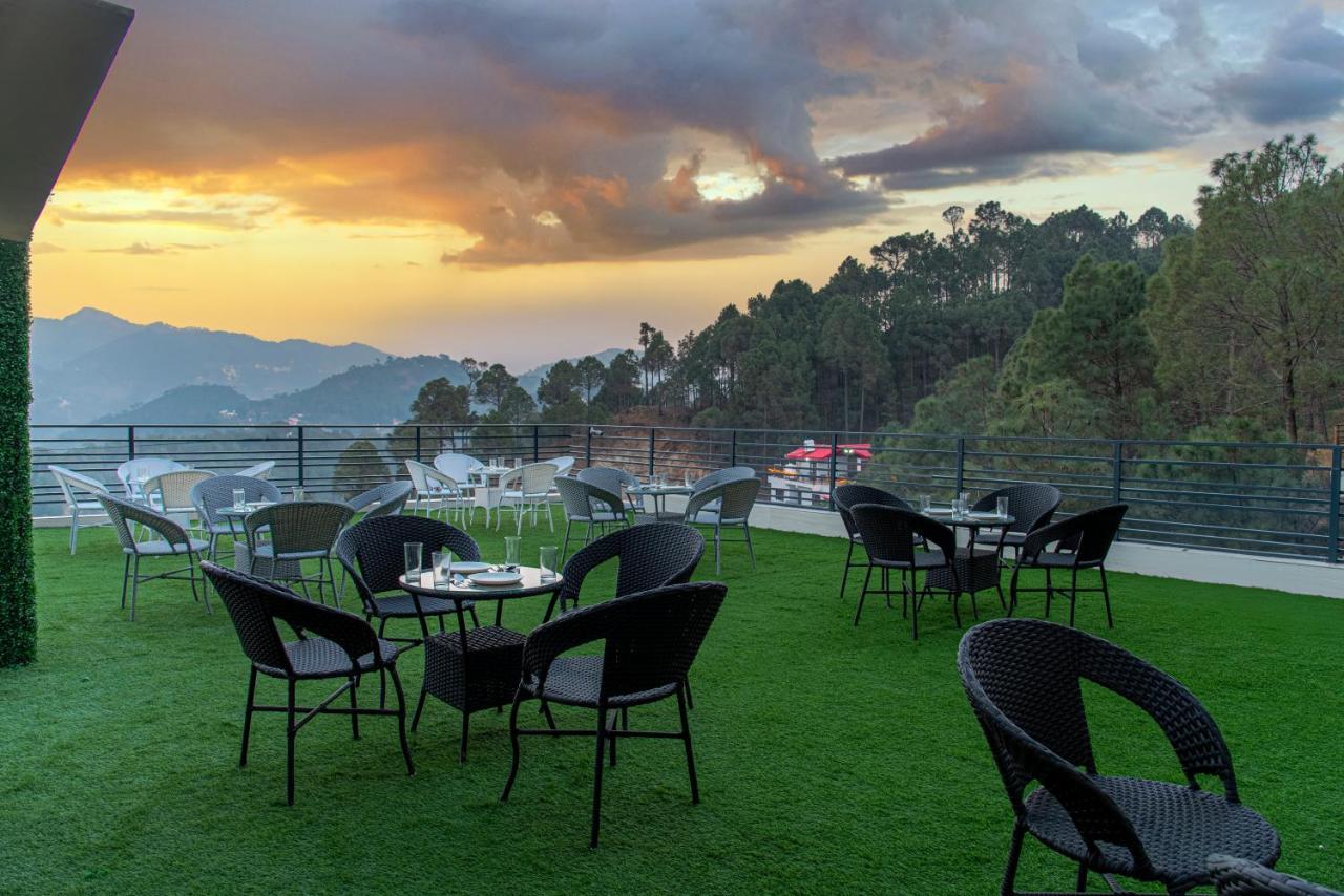 The Blackpearl Hillcrest Kasauli Exteriér fotografie